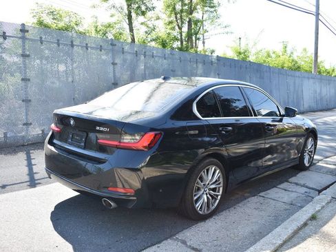 Used 2024 BMW 330i Sedan w/ Convenience Package RWD image 5