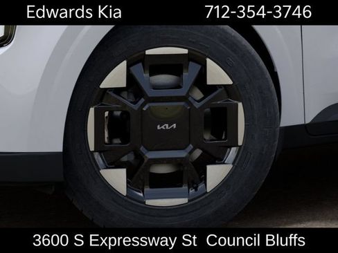 New 2026 Kia Carnival EX FWD image 11