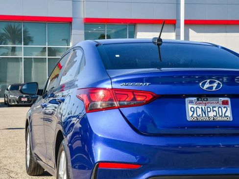 Used 2022 Hyundai Accent SEL image 6