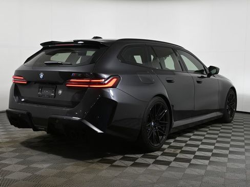 Used 2025 BMW M5 Touring image 6
