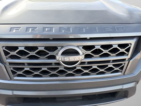 Used 2022 Nissan Frontier SV image 33
