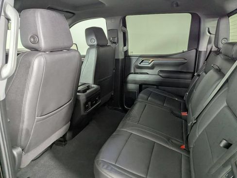 Used 2025 Chevrolet Silverado 1500 RST w/ Rally Edition AWD/4WD image 18
