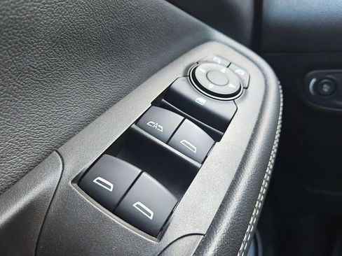 Used 2020 Buick Encore GX Preferred w/ Cold Weather Comfort Package image 32