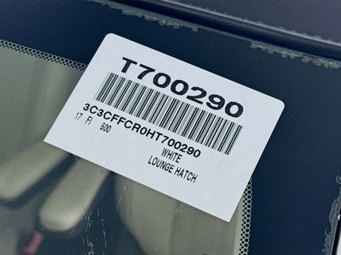 Used 2017 FIAT 500 Lounge image 36