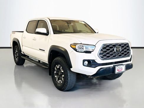 Used 2023 Toyota Tacoma TRD Off-Road AWD/4WD image 3