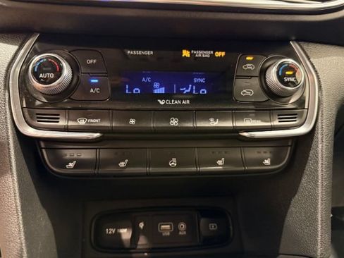 Used 2020 Hyundai Santa Fe Limited FWD image 31
