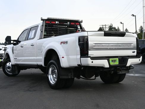 Used 2022 Ford F450 Platinum w/ FX4 Off-Road Package image 3