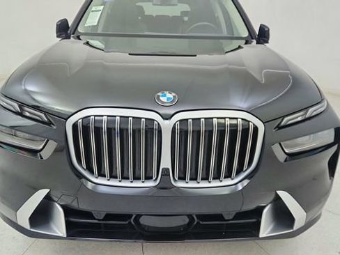 Used 2026 BMW X7 xDrive40i image 9