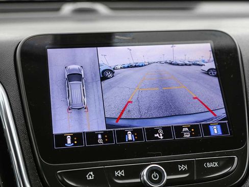 Used 2022 Chevrolet Equinox LT image 23