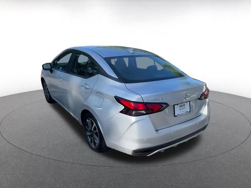 Used 2025 Nissan Versa SV FWD image 11