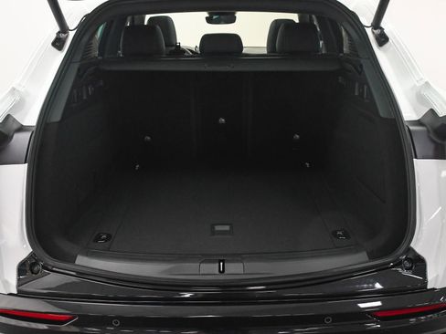 New 2025 Maserati Grecale Modena image 7