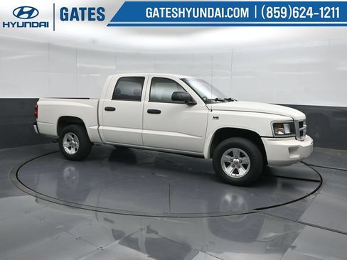 Used 2009 Dodge Dakota Big Horn w/ Extra Security Group RWD image 1