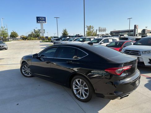 Used 2023 Acura TLX FWD image 3