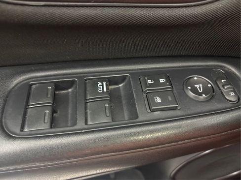 Used 2018 Honda HR-V LX image 39