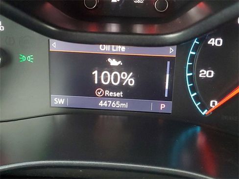 Used 2019 GMC Canyon SLE w/ Elevation Edition image 18