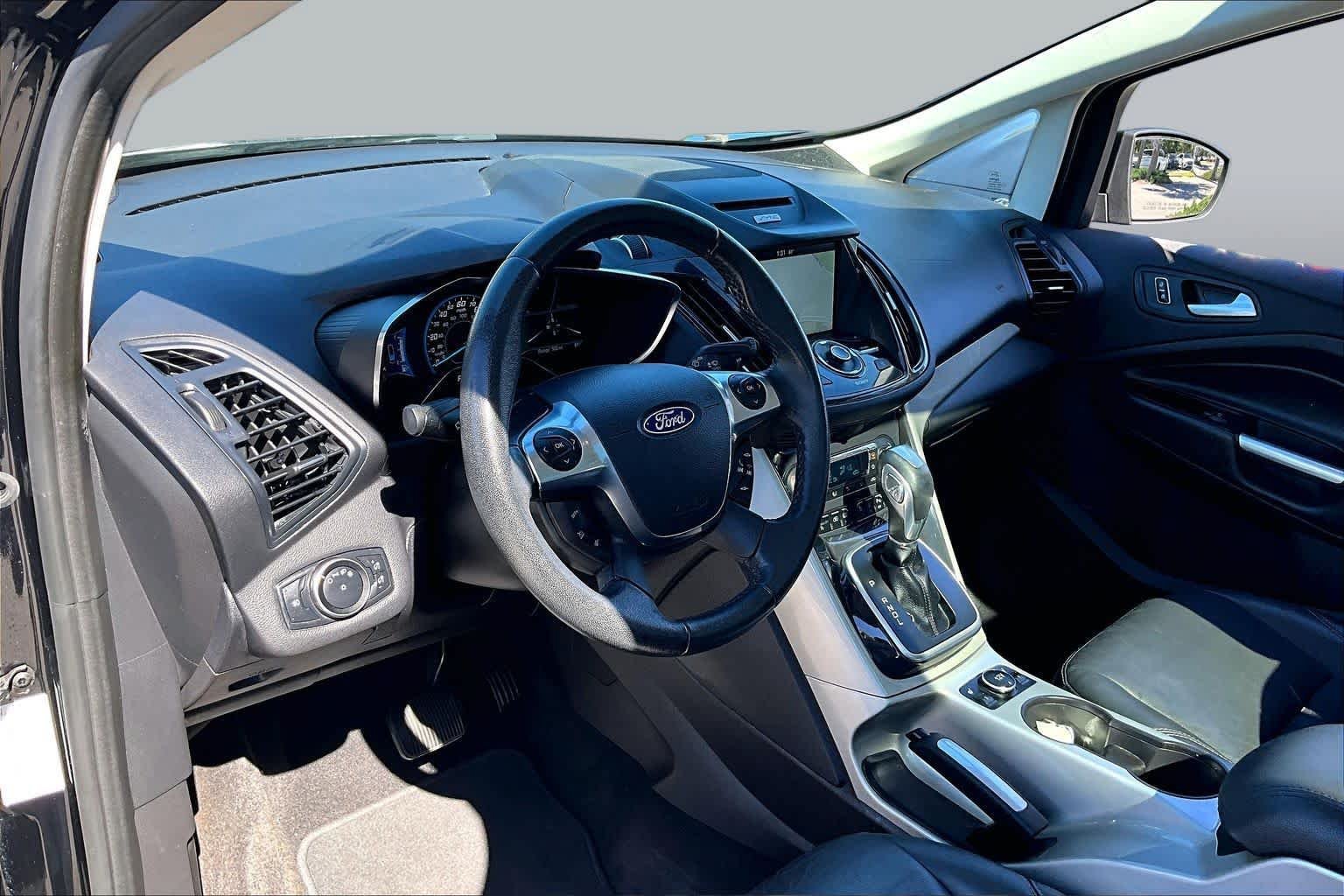 Used 2016 Ford C-MAX Energi SEL w/ Equipment Group 303A FWD image 18