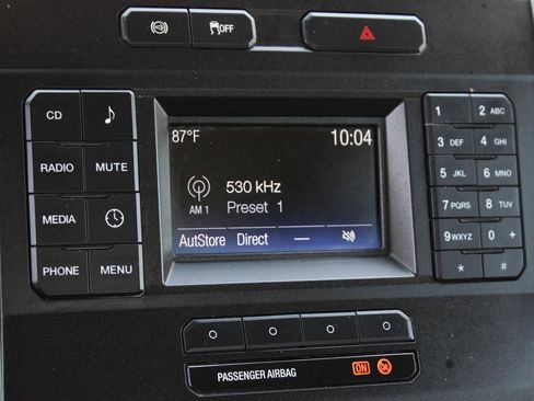 Used 2017 Ford F450 XL w/ Power Equipment Group image 27