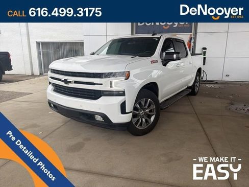 Used 2022 Chevrolet Silverado 1500 RST image 1
