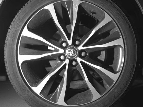 Used 2018 Toyota Corolla SE image 10