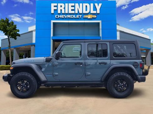 Used 2024 Jeep Wrangler Unlimited image 4