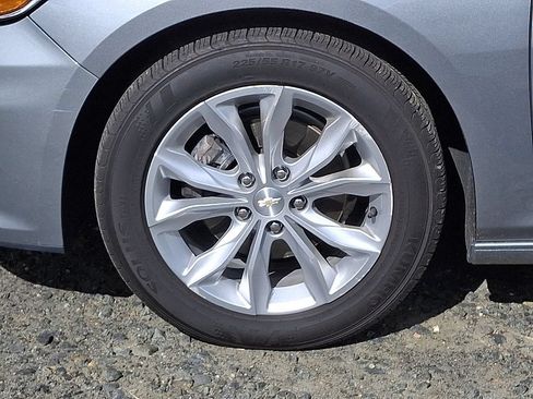 Used 2024 Chevrolet Malibu LT FWD image 8