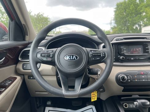 Used 2016 Kia Sorento FWD image 17