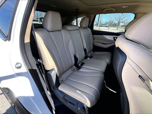 Certified 2025 Acura MDX w/ Technology Package image 38