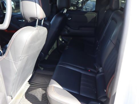 Used 2023 Nissan Frontier PRO-4X w/ Pro-4X Premium Package image 35
