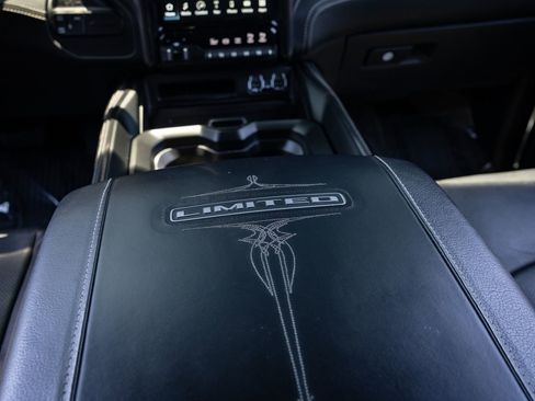 Used 2022 RAM 2500 Limited AWD/4WD image 37