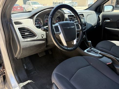 Used 2013 Chrysler 200 Touring FWD image 14