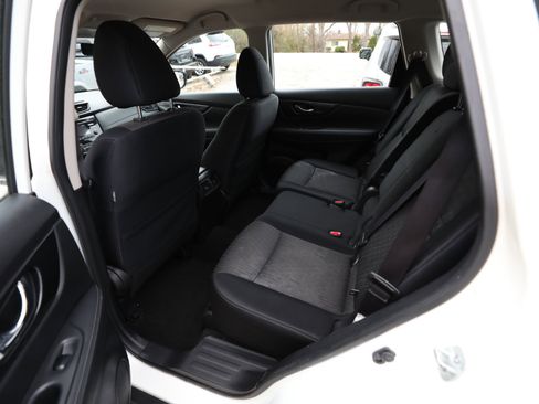 Used 2017 Nissan Rogue S image 14