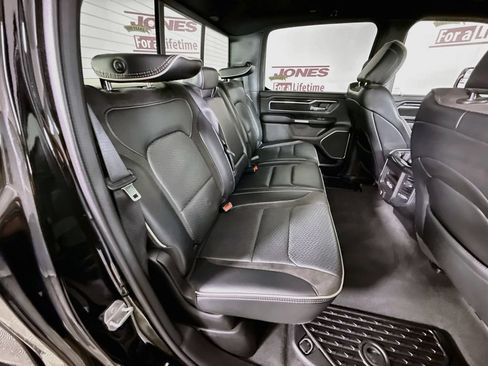 Used 2022 RAM 1500 Laramie AWD/4WD image 32
