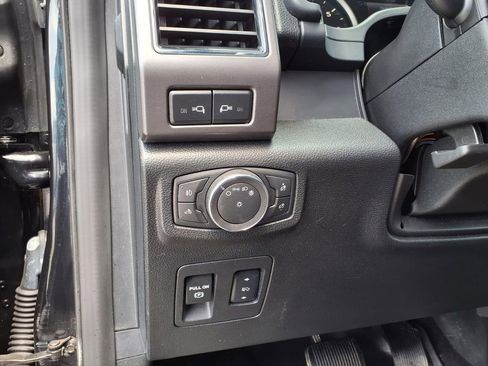 Used 2019 Ford F150 XLT w/ Equipment Group 302A Luxury image 27