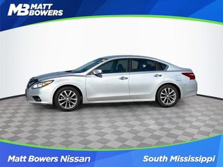 Used 2018 Nissan Altima 2.5 SV image 1