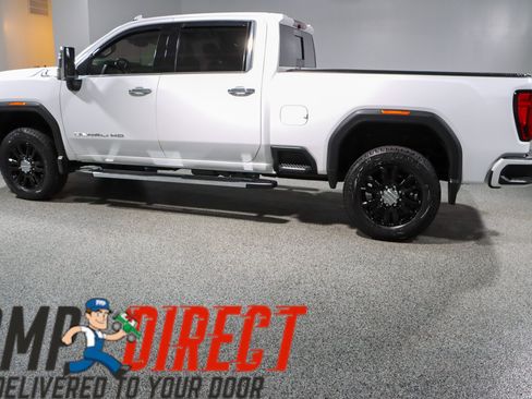 Used 2021 GMC Sierra 2500 Denali w/ Technology Package AWD/4WD image 10