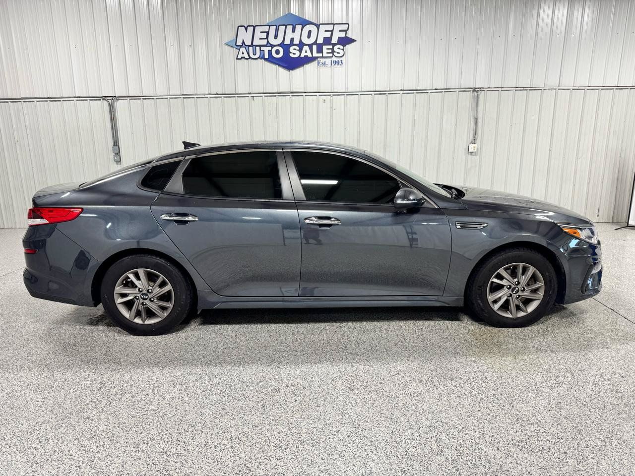 Used 2020 Kia Optima LX FWD image 1