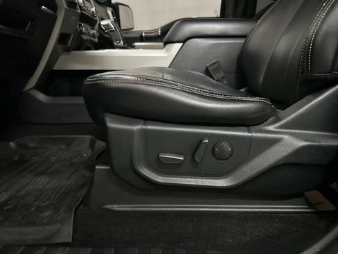 Used 2019 Ford F150 Lariat RWD image 35