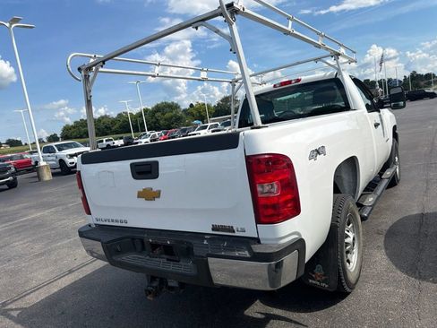 Used 2012 Chevrolet Silverado 2500 W/T w/ Snow Plow Prep Package AWD/4WD image 4