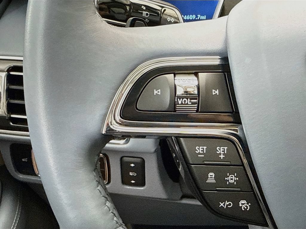 Used 2024 Lincoln Navigator Black Label AWD/4WD image 11