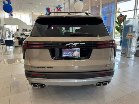 New 2026 Chevrolet Traverse Z71 w/ Enhanced Driving Package AWD/4WD image 5