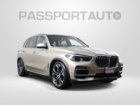 Used 2019 BMW X5 xDrive40i w/ Premium Package 2 AWD/4WD image 3