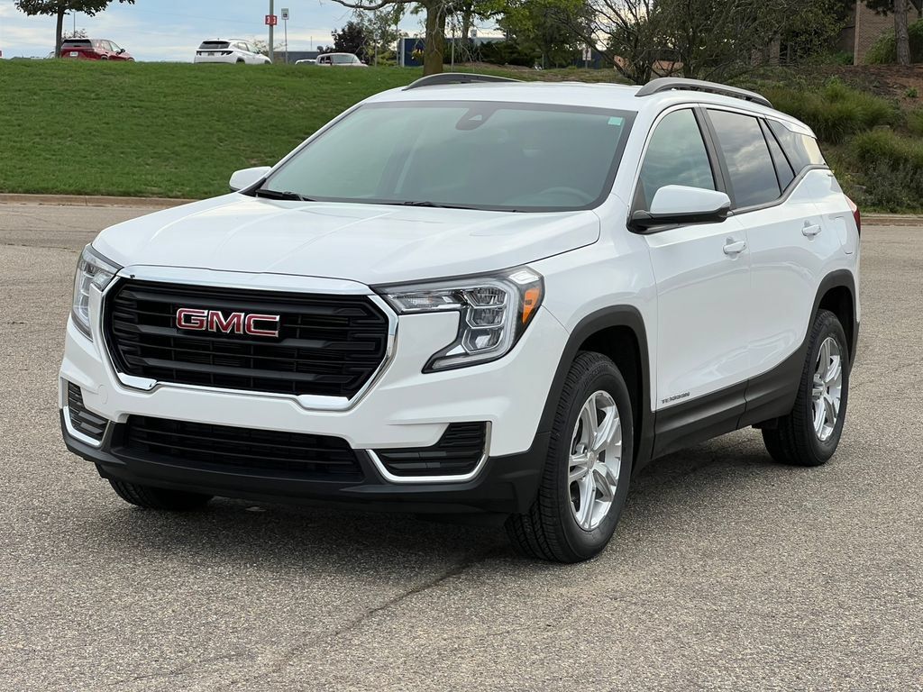 Used 2023 GMC Terrain SLE w/ Driver Convenience Package AWD/4WD image 40