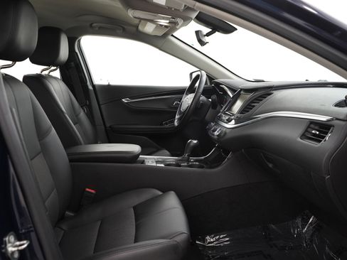 Used 2018 Chevrolet Impala LT FWD image 11