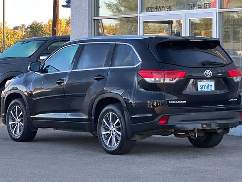 Used 2019 Toyota Highlander XLE image 7