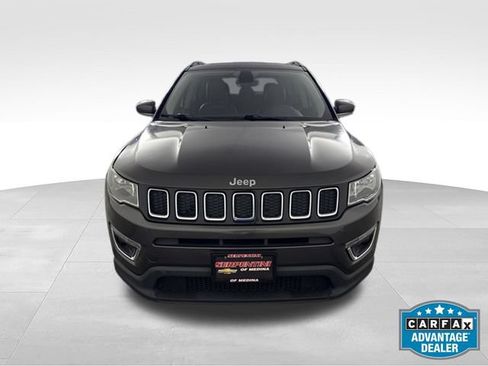 Used 2018 Jeep Compass Limited w/ Navigation Group AWD/4WD image 2