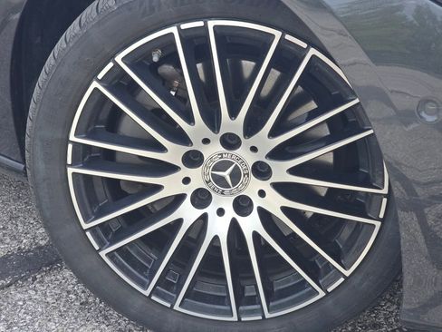 Used 2022 Mercedes-Benz C 300 4MATIC Sedan image 10