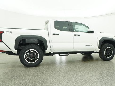 New 2026 Toyota Tacoma TRD Off-Road image 29