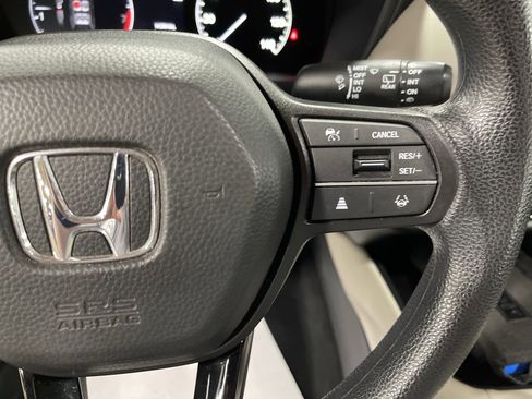 Used 2024 Honda HR-V LX image 18