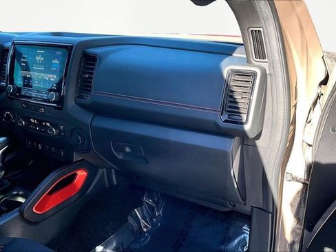 Used 2023 Nissan Frontier PRO-4X w/ Pro Convenience Package image 18