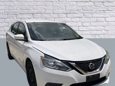 Used 2016 Nissan Sentra S FWD image 1